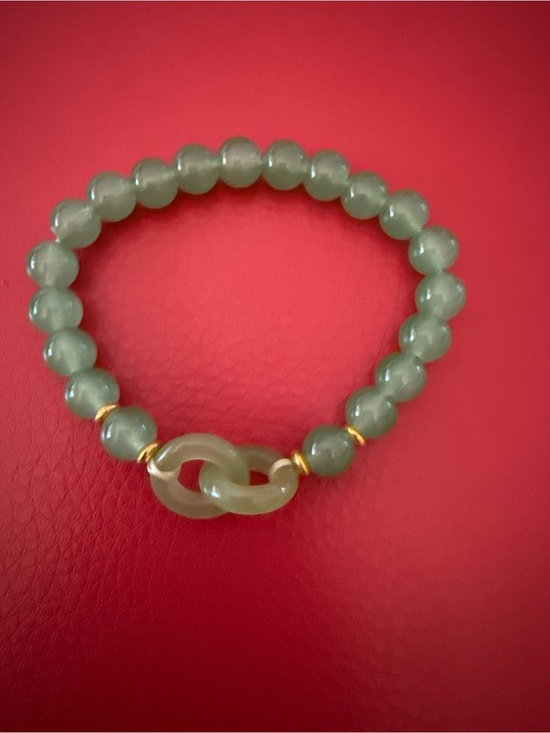Jewelry - Green Jade Beaded Link Bracelet - Unbranded